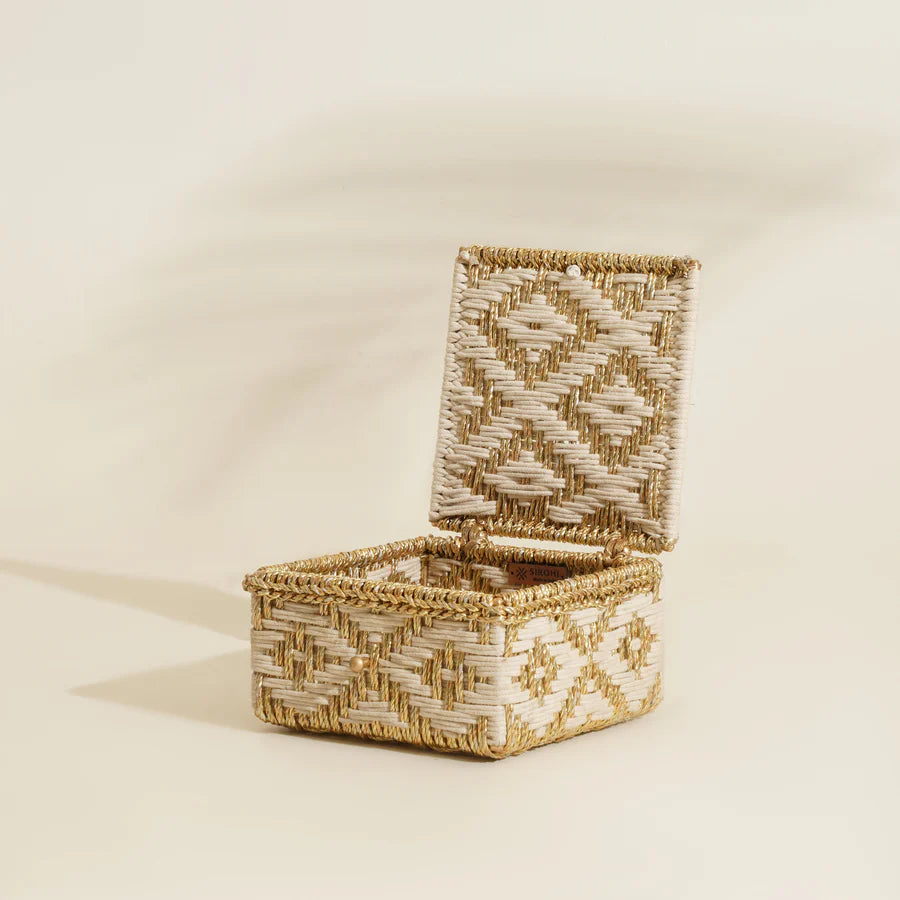 Upcycled Plastic Jute Box